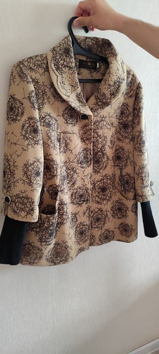 Продам  пиджак .