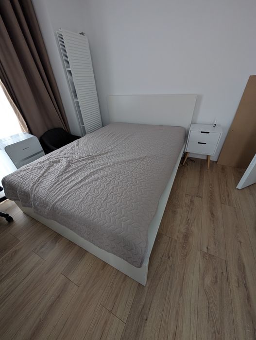 Pat matrimonial malm ikea 160x200 saltea hovag si somiera