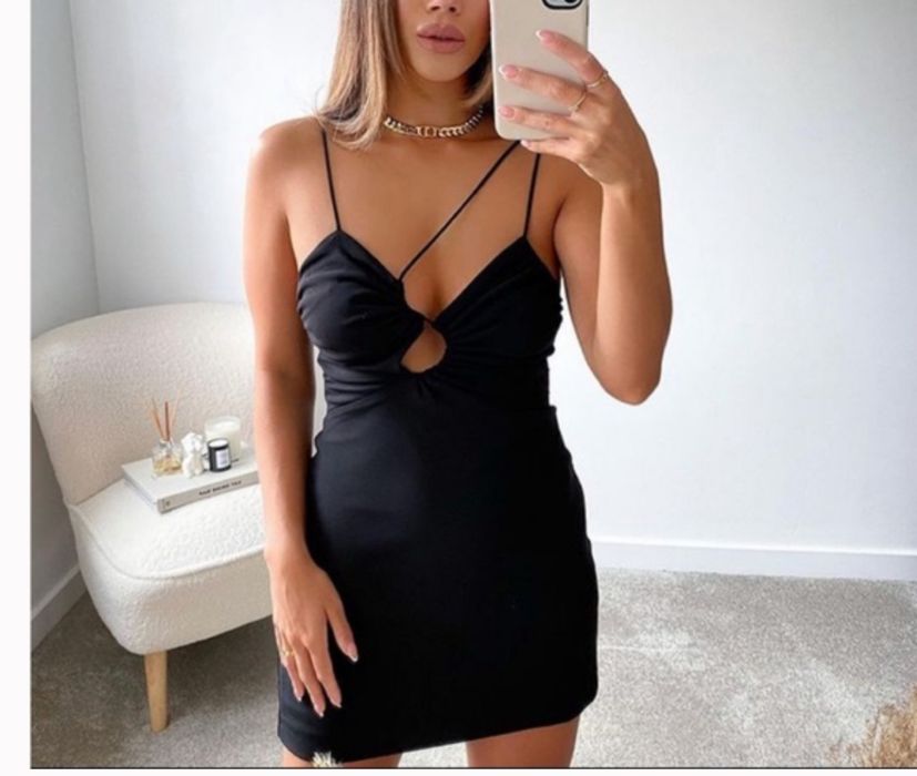 ZARA LeGer TopShop рокля с гол гръб изрязана  черна