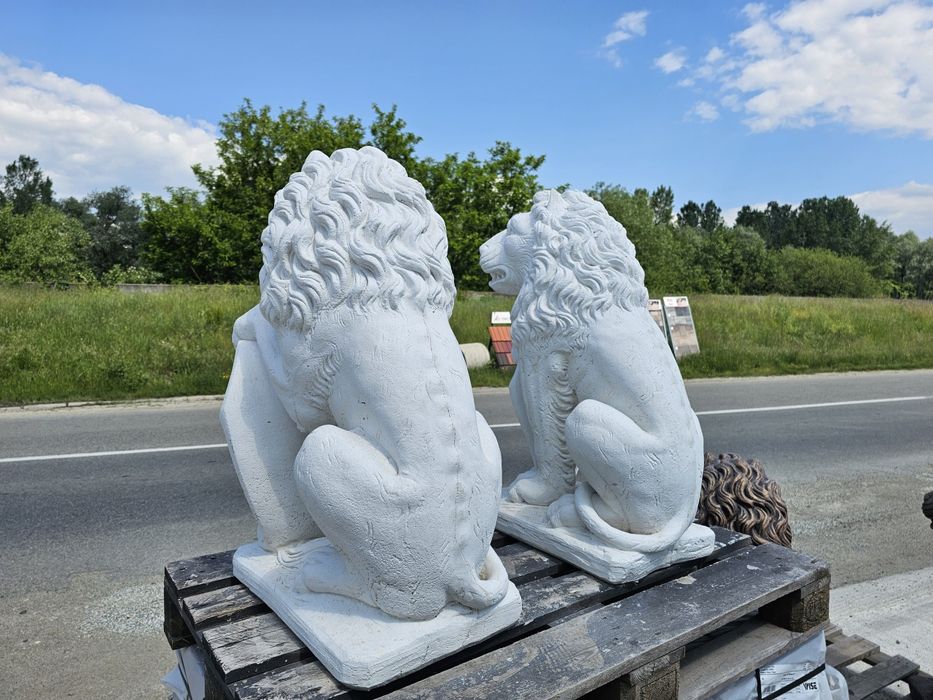 Leu din beton,statueta din beton,set 2 lei privire stanga-dreapta