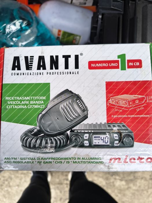 Vând statie avanti micro 4w-8w și antena avanti volo 1,60metri