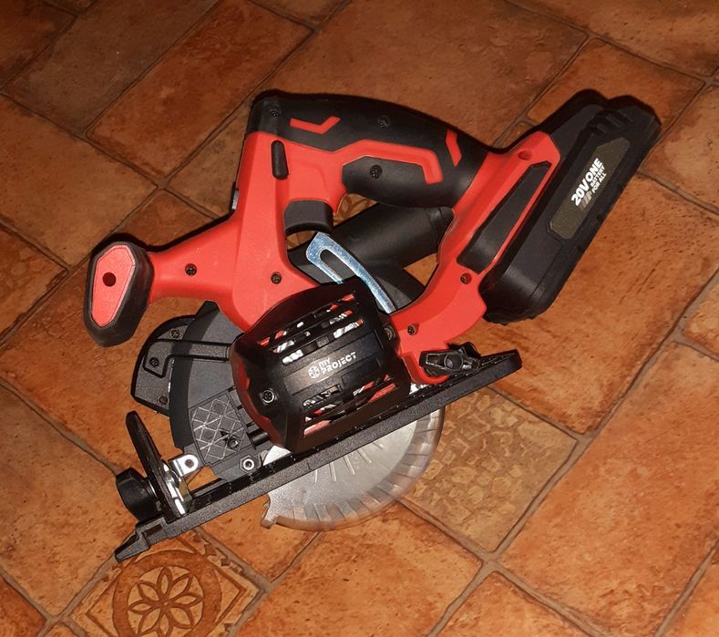 Fierastrau circular de mână cu acumulator 20V 2 A Li-ion și încărcător