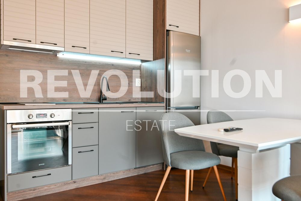 Дава се под наем Тристаен апартамент в София, Иван Вазов - 75 кв.м за 1200 € - Снимка #4