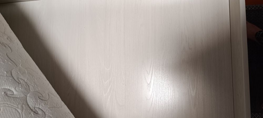 Двухспальная кровать