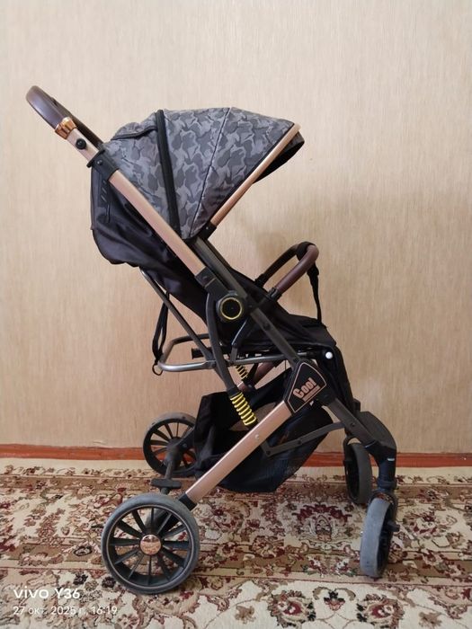 Коляска детская в хорошем состоянии