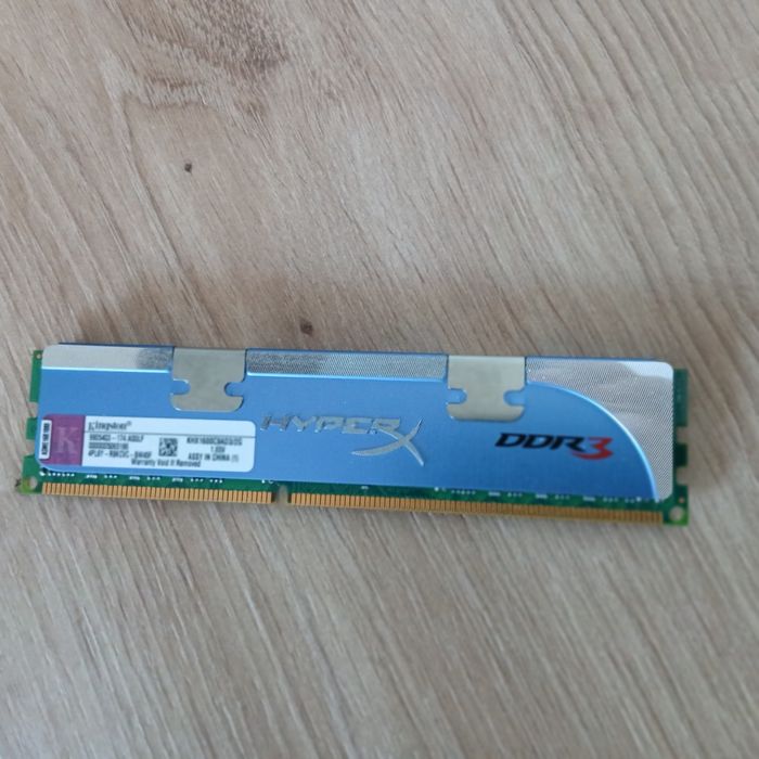 Продавам DDR3 Kingston
