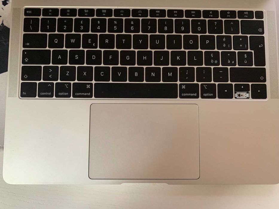 Macbook air 2019 A1932 на запчасти