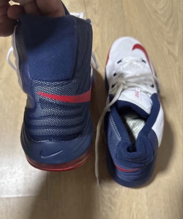 Adidasi nike nr46