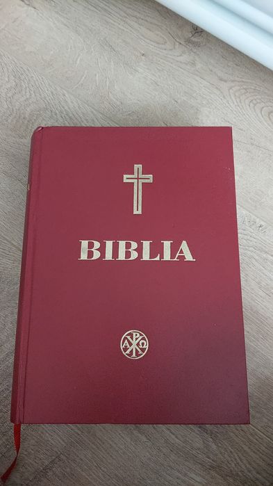 Vand carti Bisericesti.