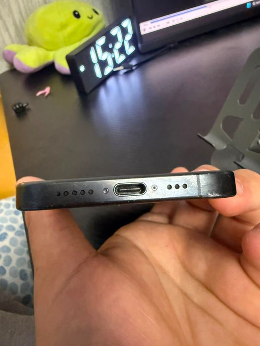 Vand iphone 15 pro