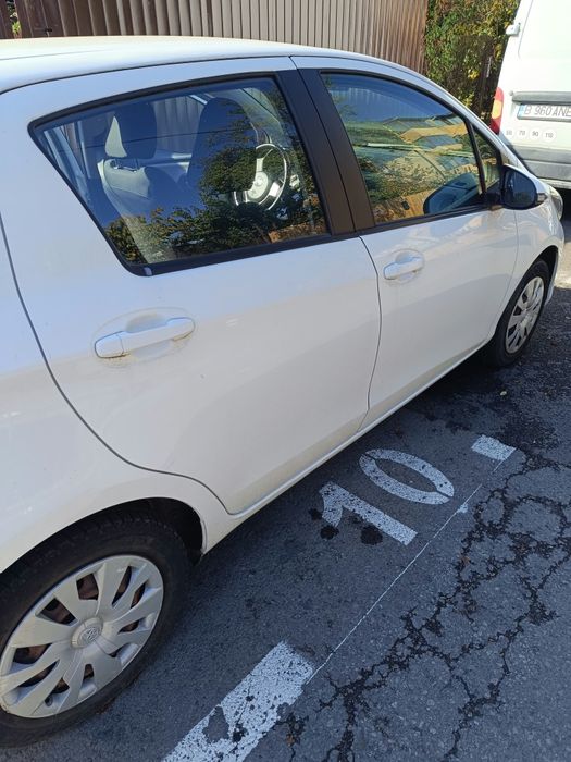 TOYOTA Yaris 2016 — imagine 3