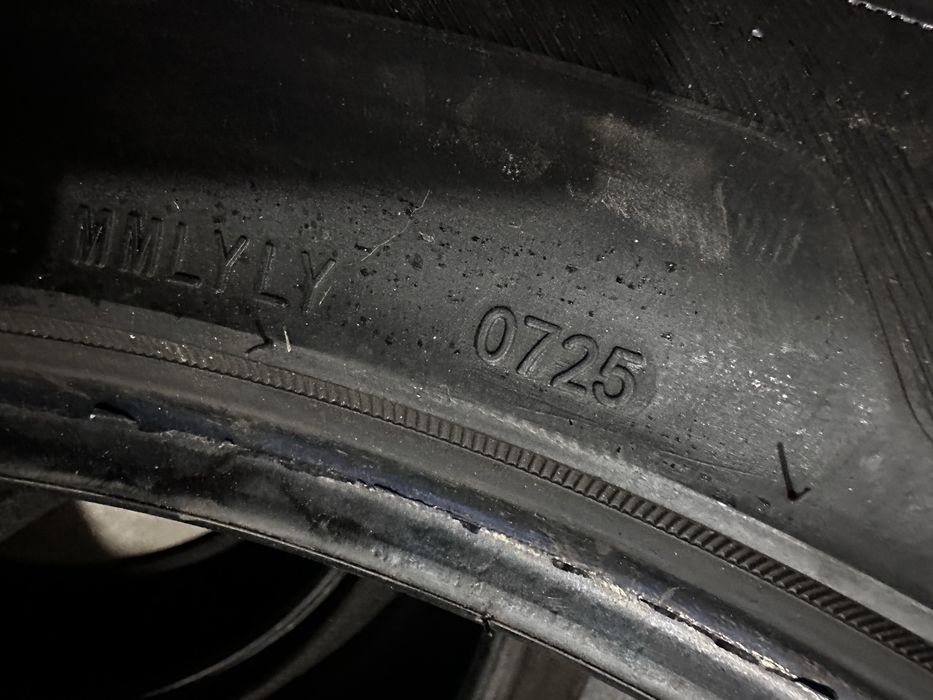 Шины б/у в хорошем состояний