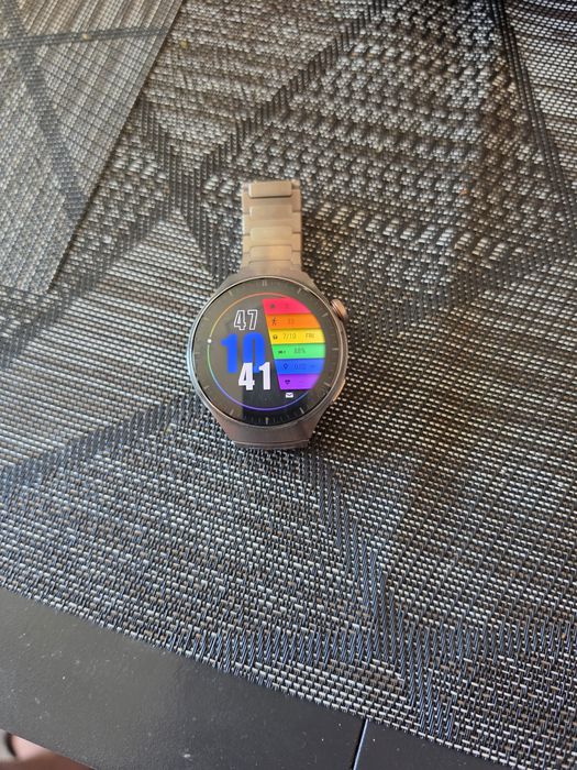 Продавам huawei gt 4 pro titanium