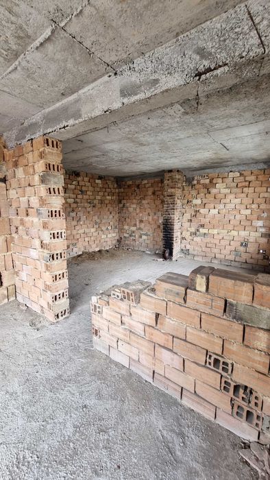 275-Продава се етаж от къща в квартал "Оборище"