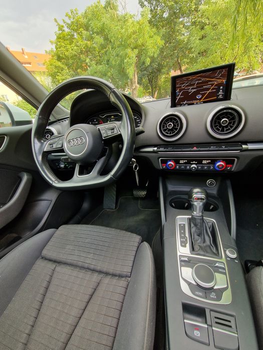 Audi A3 4x4, 184CP, 2000 diesel,Quattro, automat, trapa panoramica