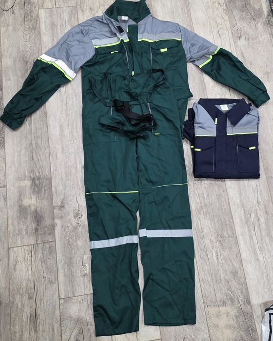 Продам спецовку новую