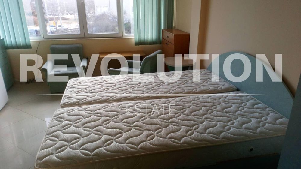 Дава се под наем Едностаен апартамент в Варна, Левски - 25 кв.м за 350 € - Снимка #4