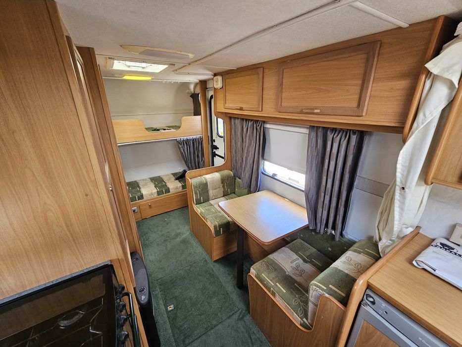 Rulota caravana Avondale Dart 6 persoane 2004