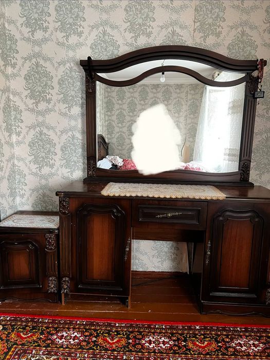 Продаётся спальный гарнитур в хорошем состоянии. В комплекте есть дива