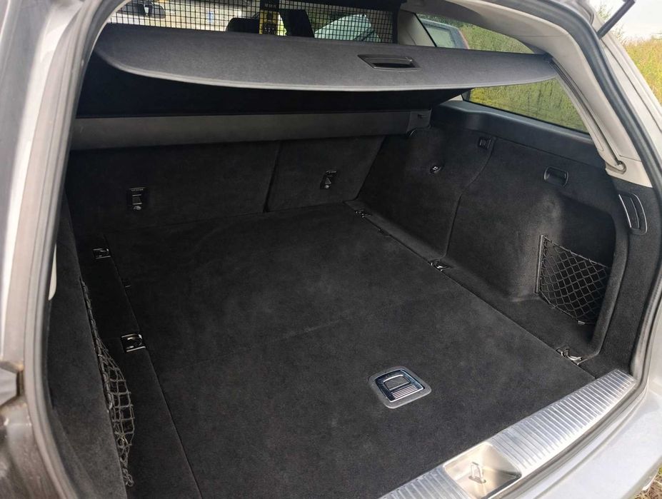 Vând Mercedes E Klasse  Avantgarde 2.2 CDI Diesel Blueefficiency euro5