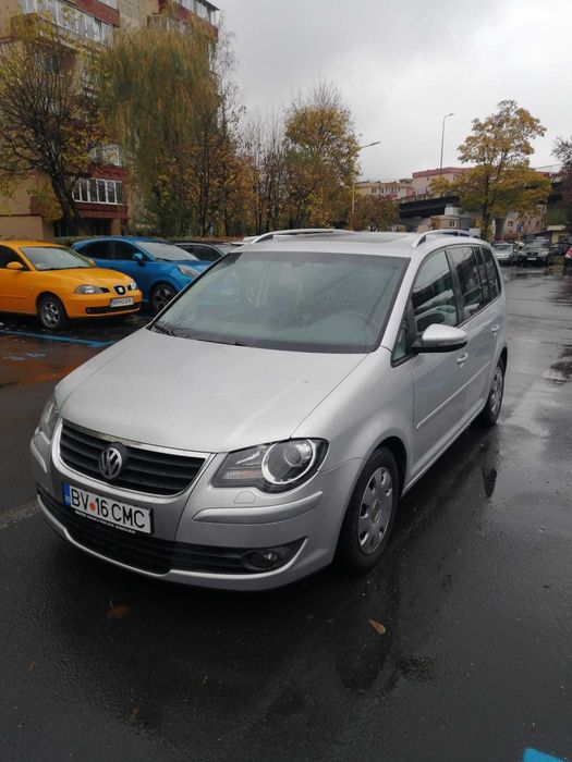 VOLKSWAGEN Touran 2010 — imagine 1