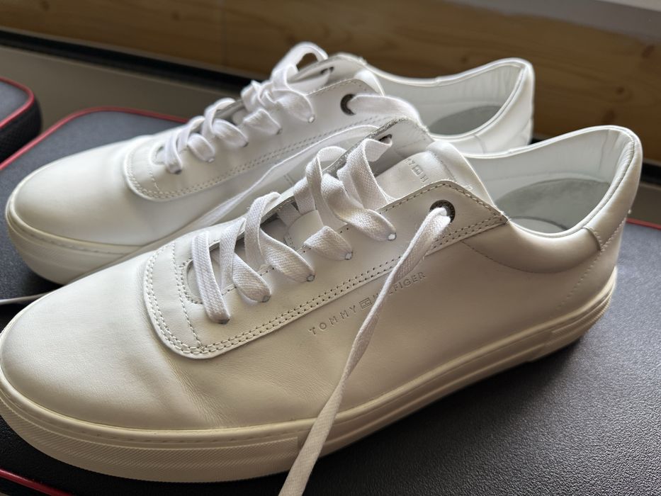 Tommy Hilfiger, 44 номер