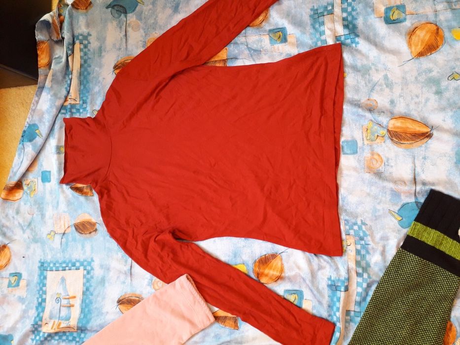 РАЗПРОДАЖБА на дамски блузи с дълъг ръкав - различни размери