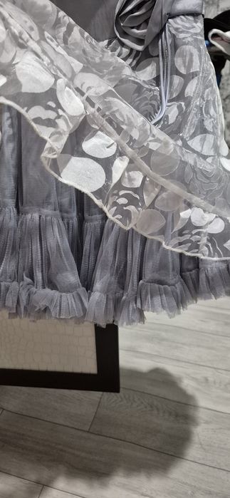 Продам платье на девочку