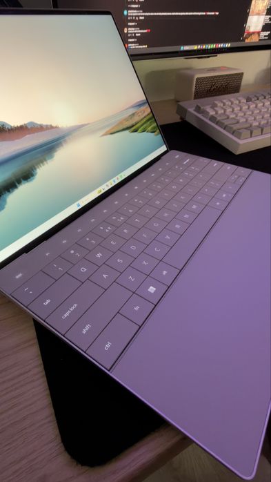Dell XPS 13” OLED  i7(Gen12)/32GB DDR5/2TB nVME Pure White