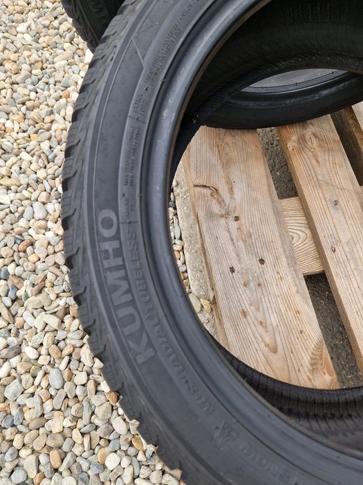 2anvelope vara-iarna(allseason)215 45 17 Kumho-aprx NOI