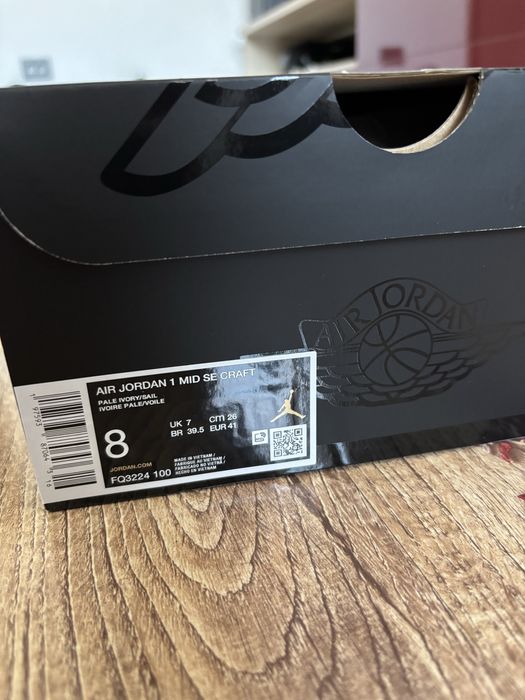 Air Jordan 1 Mid SE Craft