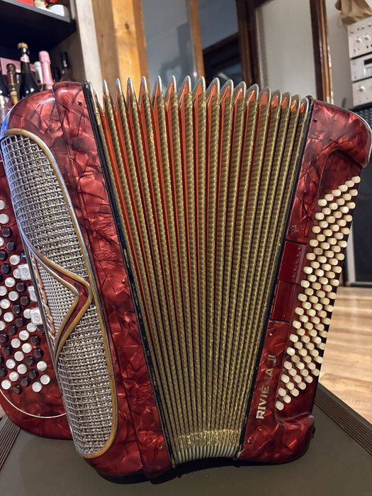 Acordeon Hohner Riviera 2 / 96 başi