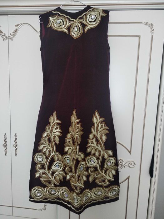 Национальный одежда для женщин, миллий кийим.