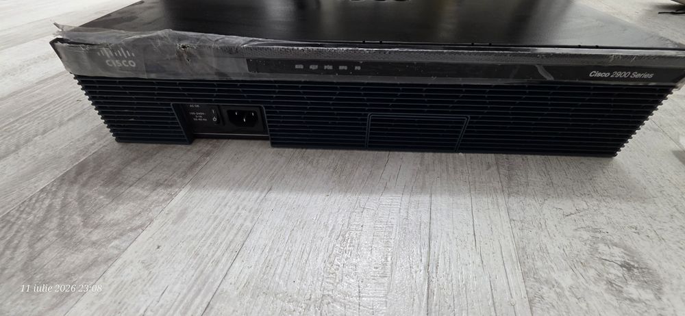 Router de servicii integrate Cisco seria 2900