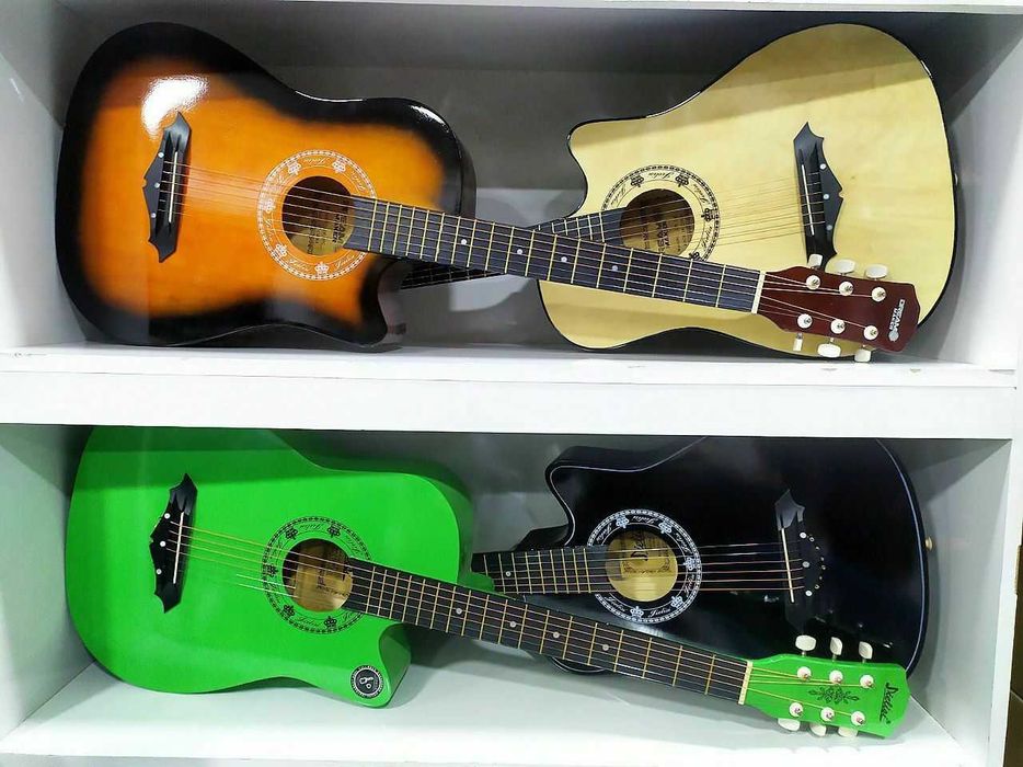 Gitara yangi sifatli 38 razmer dyum oʻrganishga boshlashga quley