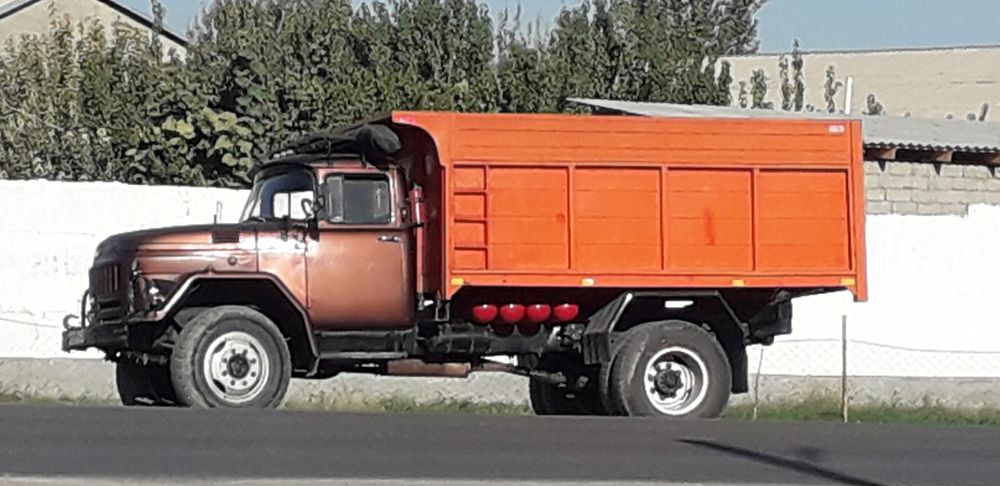 Зил сотилади нархи 15000$ ками юк