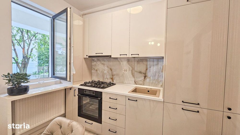 Apartament de vanzare 2 camere,mutare imediata parcare Militari,Dudu