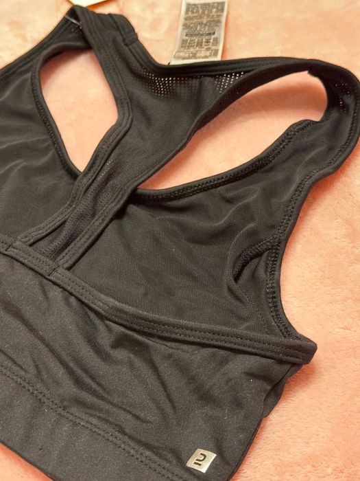 Bustiera Fitness noua, cu eticheta