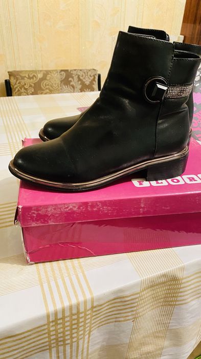 Ботинки с мехом,кожа 36 разм