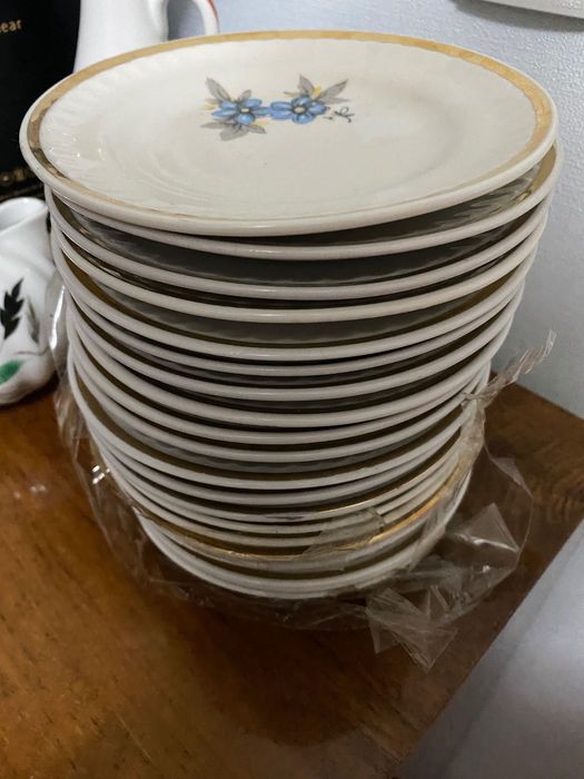 Тарелки десертные 20 ШТ.