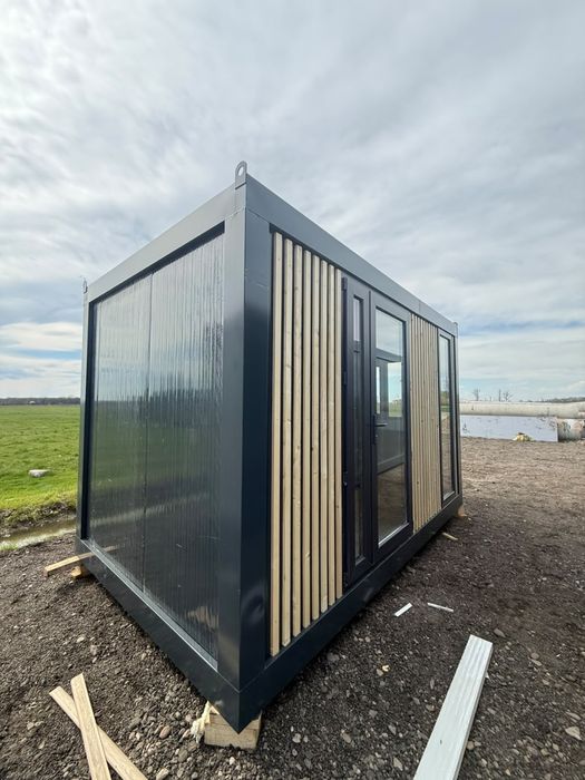 Vand container cu riflaje lemn vitrina modele unicate