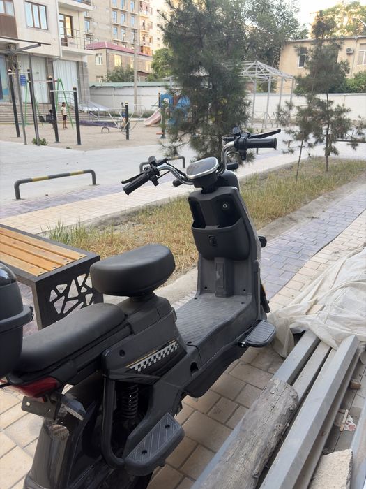 Skuter elektronniy holati ideal aybi 4 ta akkumlator