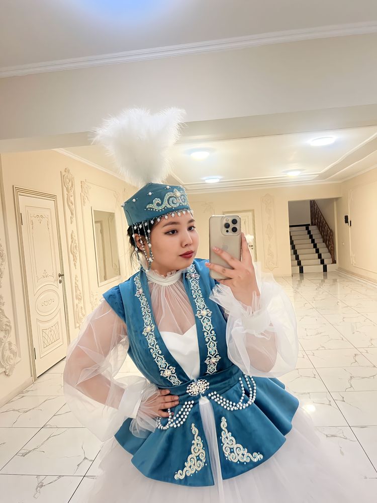 Казахское платье — история и развитие
