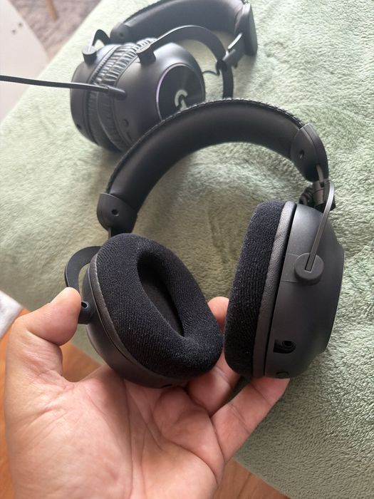 Casti Gaming Logitech Pro x2 pe alb si negru, bluetooth