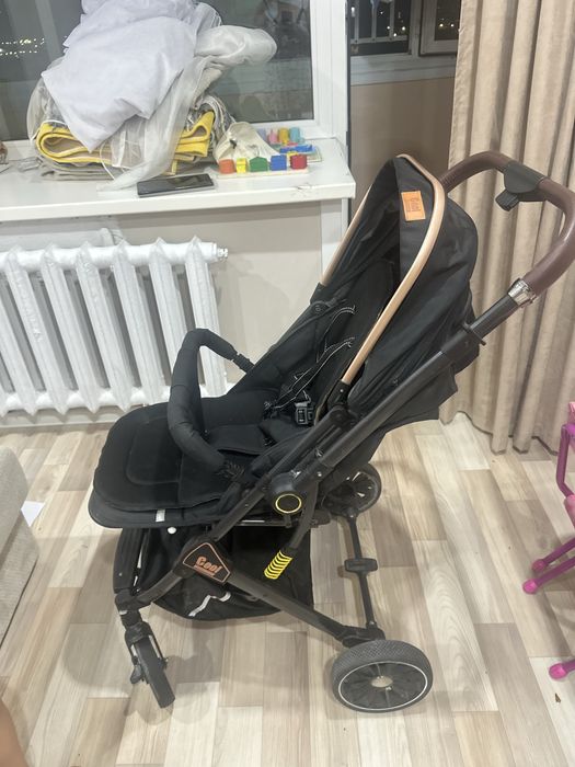 Продам коляску всесезонку