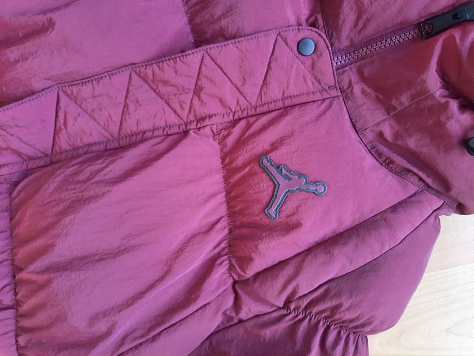 Haina Jordan  Nike S