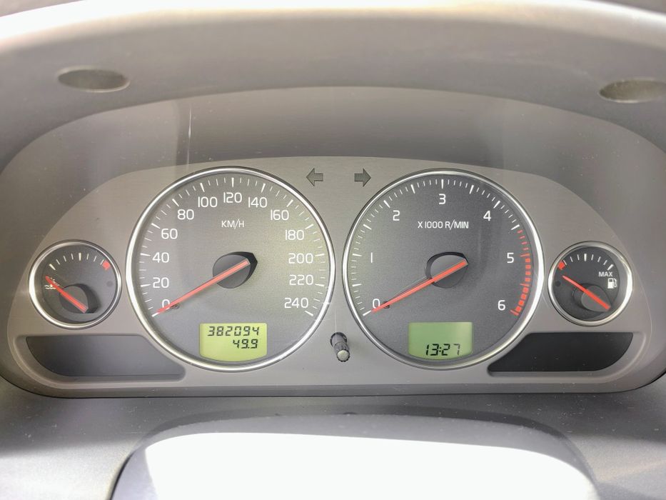 Volvo V40 (2004, 1.9DI)