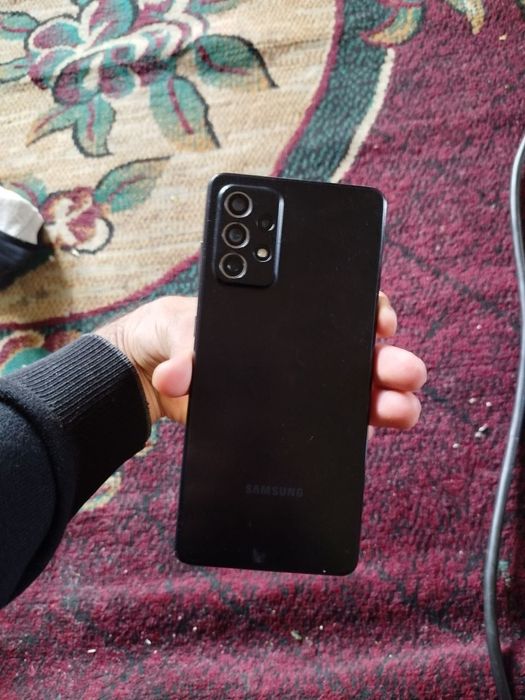 Samasung A72telfonn