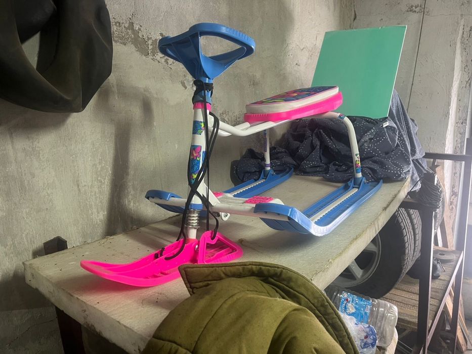 Продам снегокат новый