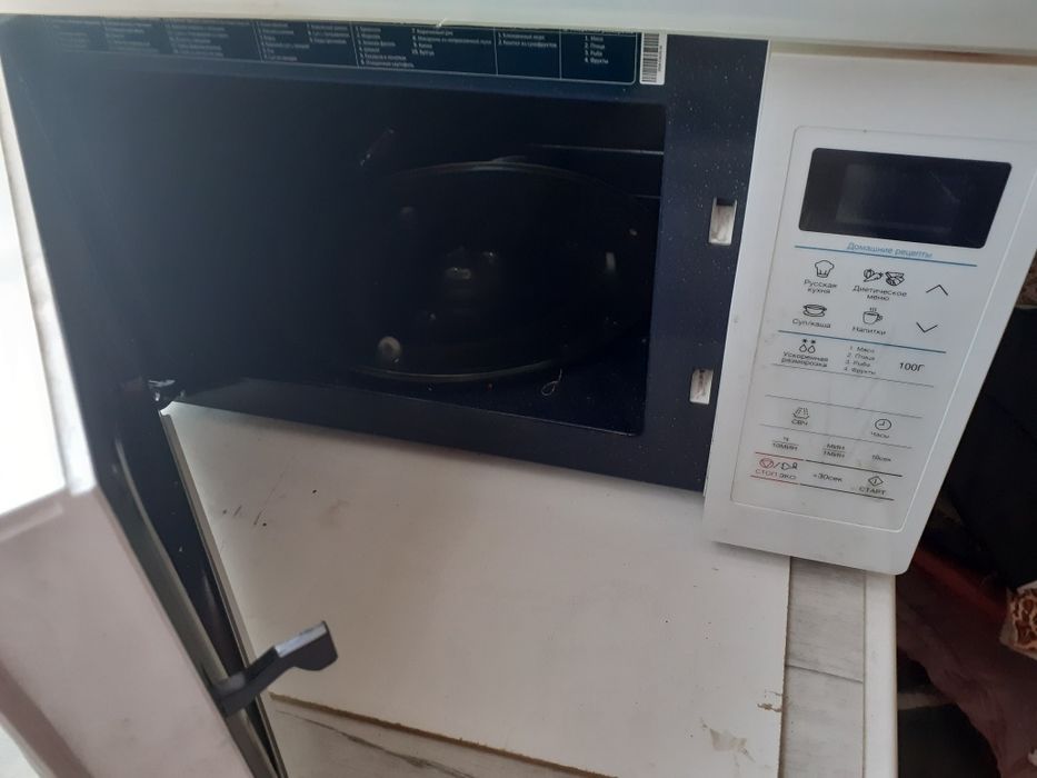 Продам Микроволновку Самсунг